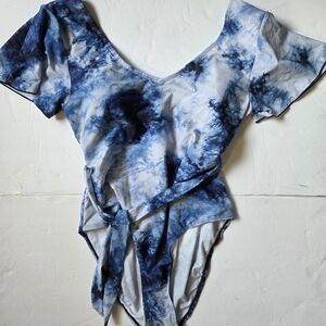 NWT Meet Curve Blue/White Tie Dye Women's Swimsuit Size 2XL Belt Tie Cap Sleeve